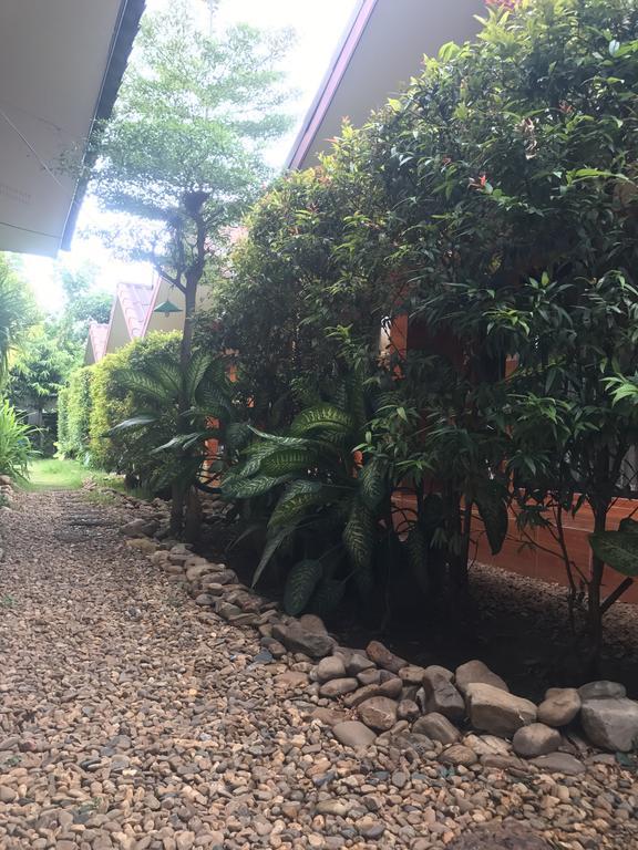 Jim Guesthouse Kanchanaburi Luaran gambar