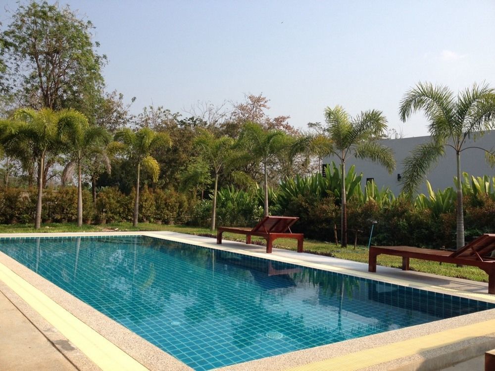 Jim Guesthouse Kanchanaburi Luaran gambar